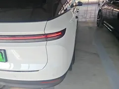 2025 Li Auto i6 2WD, белый — фото 8