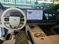 2025 Li Auto i6 2WD, белый — фото 10