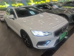 2023 Volvo S60 B4 Luxury, белый — фото 4