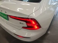 2023 Volvo S60 B4 Luxury, белый — фото 8