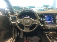 2023 Volvo S60 B4 Luxury, белый — фото 11