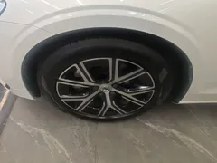 2023 Volvo S60 B4 Luxury, белый — фото 23