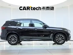 2022 BMW X5 30Li M, чёрный — фото 2