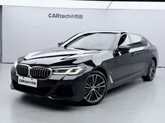 2021 BMW 5 Series 5 530Li M, чёрный — фото 1