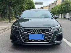 2023 Audi A3L Limousine 35 TFSI, зелёный — фото 2