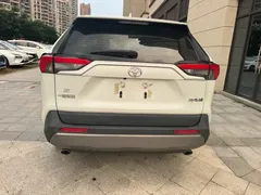 2021 Toyota RAV4 2.0L CVT 2WD Fashion, белый — фото 5
