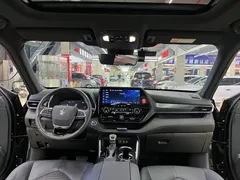 2022 Toyota Crown Kluger 2.5L HEV 4WD Premium, чёрный — фото 6