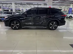 2022 Toyota Crown Kluger 2.5L HEV 4WD Premium, чёрный — фото 36