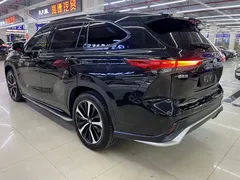 2022 Toyota Crown Kluger 2.5L HEV 4WD Premium, чёрный — фото 39