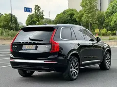2023 Volvo XC90 B5 Luxury 5-seat, чёрный — фото 3