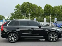 2023 Volvo XC90 B5 Luxury 5-seat, чёрный — фото 5