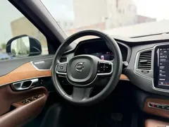 2023 Volvo XC90 B5 Luxury 5-seat, чёрный — фото 9