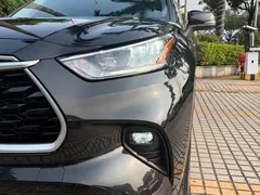 2023 Toyota Highlander 2.5L Smart Hybrid 4WD Luxury 7, чёрный — фото 4