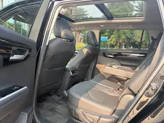 2023 Toyota Highlander 2.5L Smart Hybrid 4WD Luxury 7, чёрный — фото 17