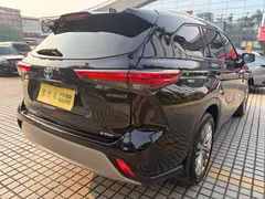 2023 Toyota Highlander 2.5L Smart Hybrid 4WD Luxury 7, чёрный — фото 23