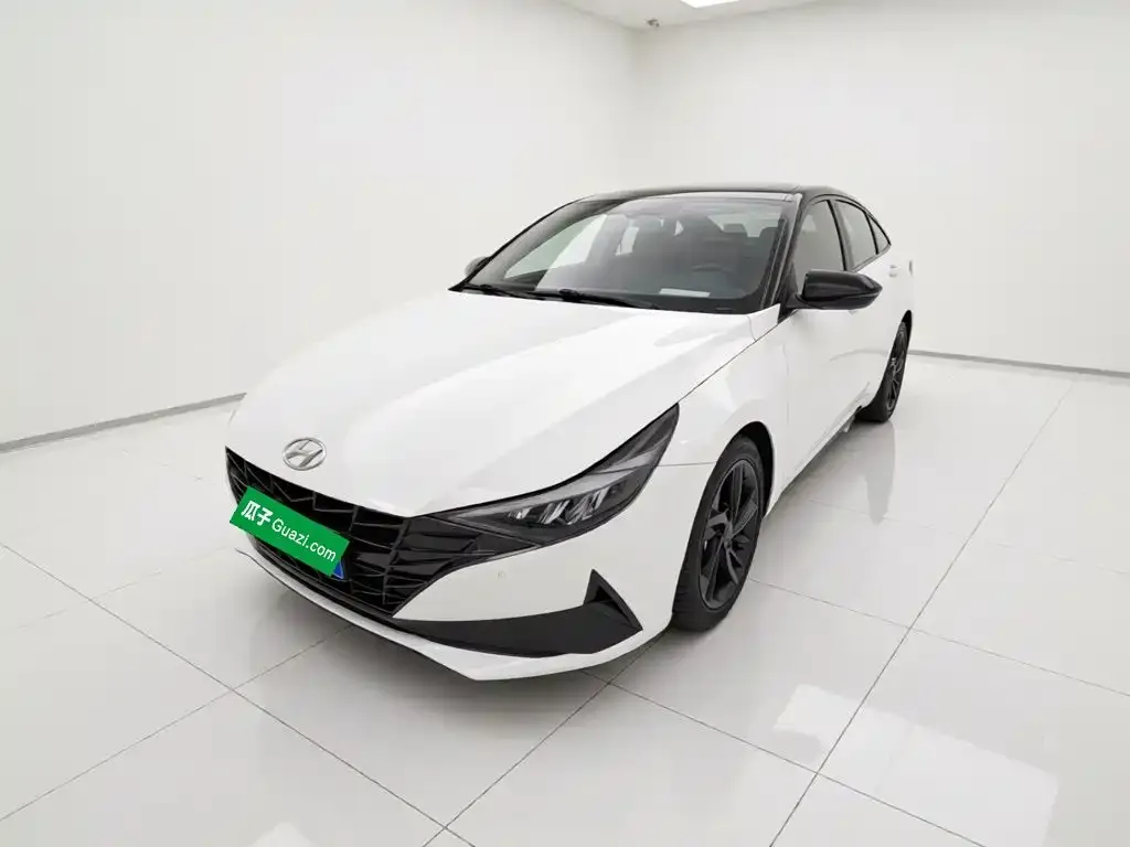 2022 Hyundai Elantra 240TGDi DCT LUX
