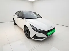 2022 Hyundai Elantra 240TGDi DCT LUX, белый — фото 22