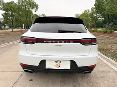 2021 Porsche Macan 2.0T, белый — фото 13