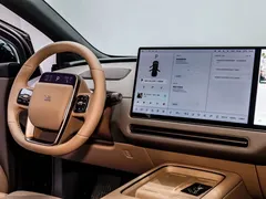2025 Li Auto i6 2WD, чёрный — фото 17