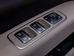 2025 Li Auto i6 2WD, чёрный — фото 28