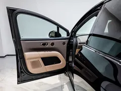 2025 Li Auto i6 2WD, чёрный — фото 37