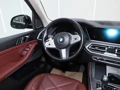 2022 BMW X5 xDrive 30Li M, чёрный — фото 17