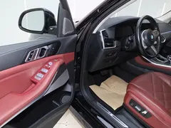 2022 BMW X5 xDrive 30Li M, чёрный — фото 21