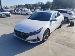 2021 Hyundai Elantra 1.5L CVT GLX, белый — фото 1