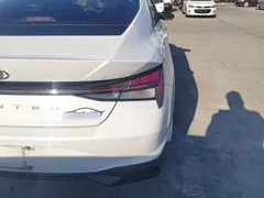 2021 Hyundai Elantra 1.5L CVT GLX, белый — фото 8