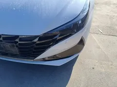 2021 Hyundai Elantra 1.5L CVT GLX, белый — фото 24