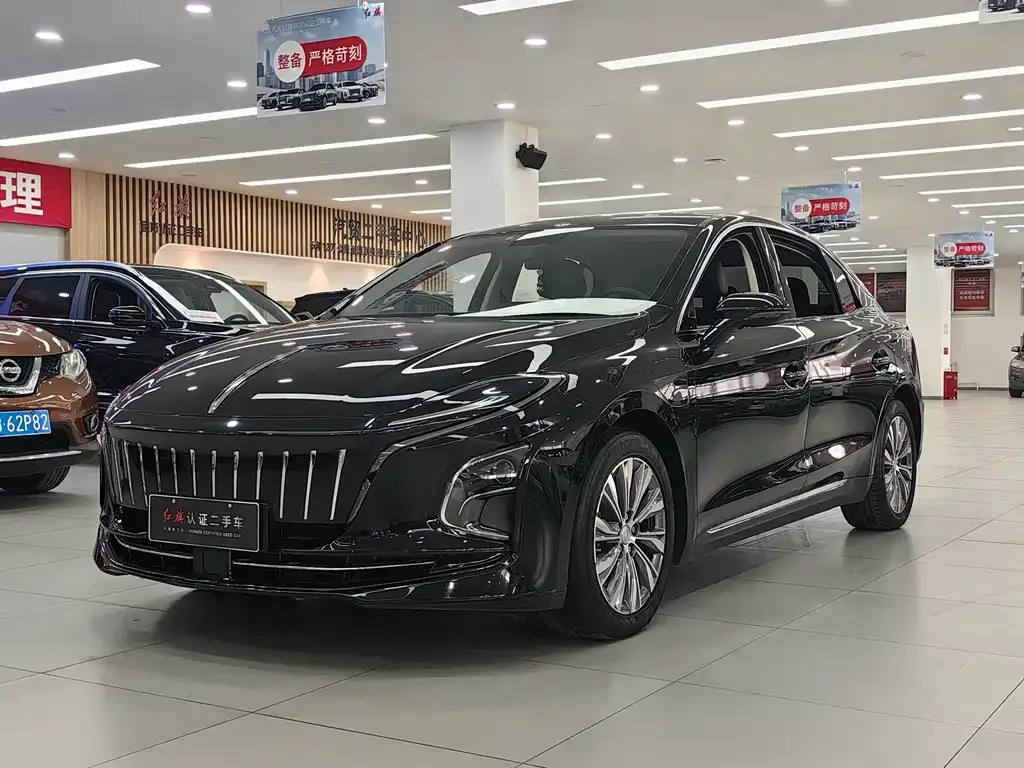 2023 Hongqi E-QM5