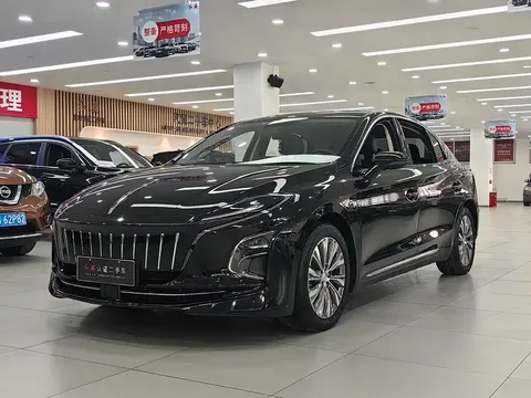 2023 Hongqi E-QM5