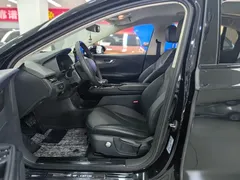 2023 Hongqi E-QM5, чёрный — фото 4