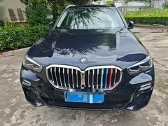 2021 BMW X5 xDrive30i M, чёрный — фото 2