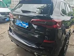 2021 BMW X5 xDrive30i M, чёрный — фото 9