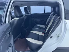 2022 Toyota Yaris L Zhixuan 1.5L CVT Leading Plus, белый — фото 13