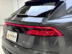 2021 Audi Q8 55 TFSI — фото 7