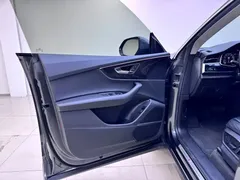 2021 Audi Q8 55 TFSI — фото 8