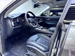 2021 Audi Q8 55 TFSI — фото 9
