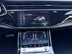 2021 Audi Q8 55 TFSI — фото 15