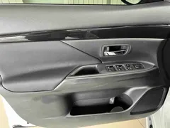 2021 Mitsubishi Outlander 2.0L 2WD 5, белый — фото 8