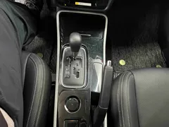 2021 Mitsubishi Outlander 2.0L 2WD 5, белый — фото 15