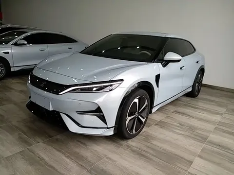 2024 BYD Song L EV 662km