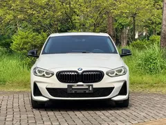 2021 BMW 1 Series 125i M Sport Night Edition, белый — фото 2