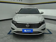 2022 Volkswagen Sagitar 280TSI DSG, белый — фото 2