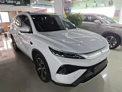 2025 BYD Song Pro DM-i 75KM, белый — фото 4