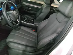 2025 BYD Song Pro DM-i 75KM, белый — фото 15