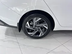 2023 Hyundai Elantra 1.5L CVT GLX Elite, белый — фото 19