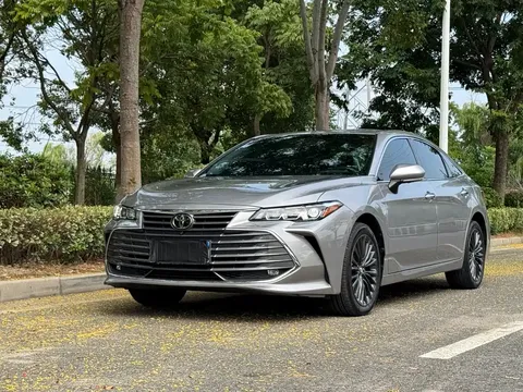 2022 Toyota Avalon 2.0L XLE Premium