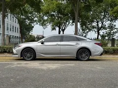 2022 Toyota Avalon 2.0L XLE Premium — фото 4